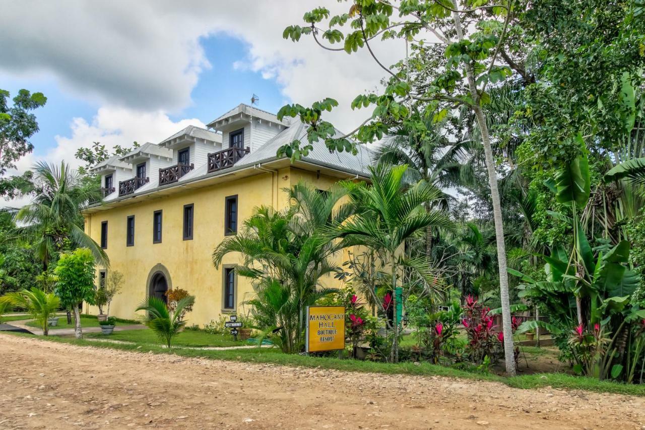 Mahogany Hall ซานอิกนาซิโอ ภายนอก รูปภาพ